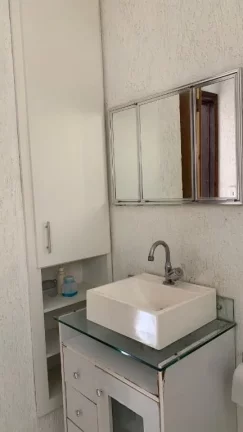 Imagem Sobrado com 3 dormitórios à venda, 300 m² por R$ 650.000,00 - Jardim Santa Helena - Poá/SP
