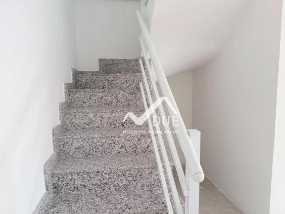 Imagem Apartamento Duplex com 3 dormitórios à venda, 128 m² por R$ 959.000,00 - Vila Matias - Santos/SP