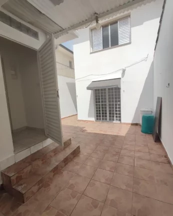 sobrado com 2 quartos e dicula FL26