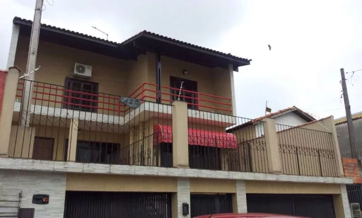 Imagem Sobrado com 4 dormitórios à venda, 320 m² por R$ 720.000 - Vila Cecília - Mogi das Cruzes/SP