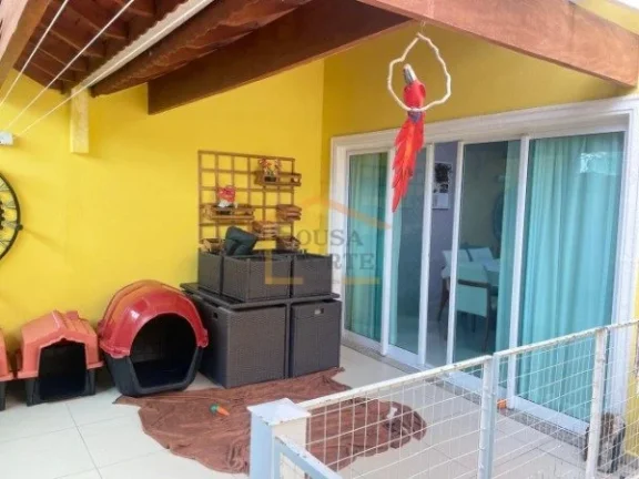 Imagem Casa em Condomínio Fechado!
Excelente casa, 3 dormitórios, sendo 1 suíte, lavabo, cozinha planeja...