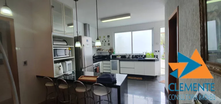 Imagem CASA CONDOMINIO ALPHAVILE -RES.DAS ARVORES- LAGOA DOS INGLESES -N. LIMA MG