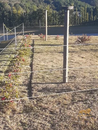 Imagem Lote de 2.500m² com Acesso a Duas Ruas!