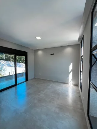 Imagem Casa à venda com 3 quartos, sendo 3 suítes, no condomínio Quintas da Boa Vista, Atibaia - SP