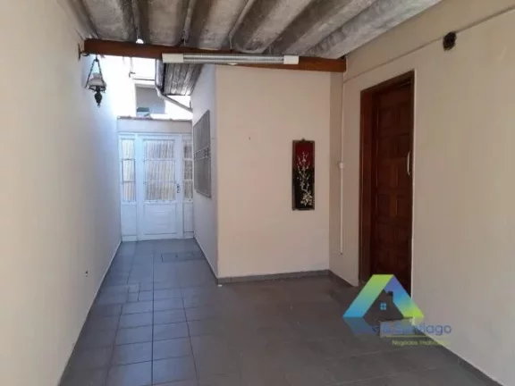 Imagem Excelente casa com 160 metros, 3 dormitórios, 2 vagas quintal com ótima localização e valor !