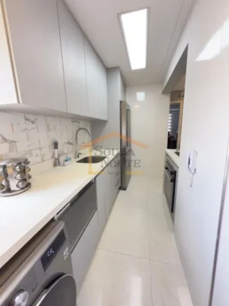 Imagem Apartamento, com 76m², 3 dormitórios, sendo 1 suíte, possui cozinha americana integrada à sala d...