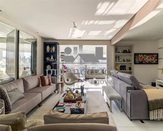 Imagem Excelente apartamento da construtora Paulo Mauro com 3 suítes e 4 vagas, 220m²