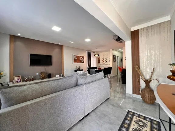Imagem Casa para Venda em Praia Grande, Real, 3 dormitórios, 3 suítes, 1 banheiro, 3 vagas