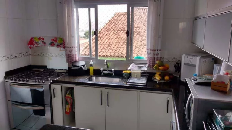 Imagem Sobrado com 243 m² 4 Suítes, 7 Vagas, Quintal com Churrasqueira