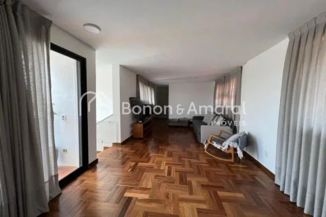 Imagem Se você está em busca de conforto, segurança e sofisticação, essa é a casa perfeita para você...