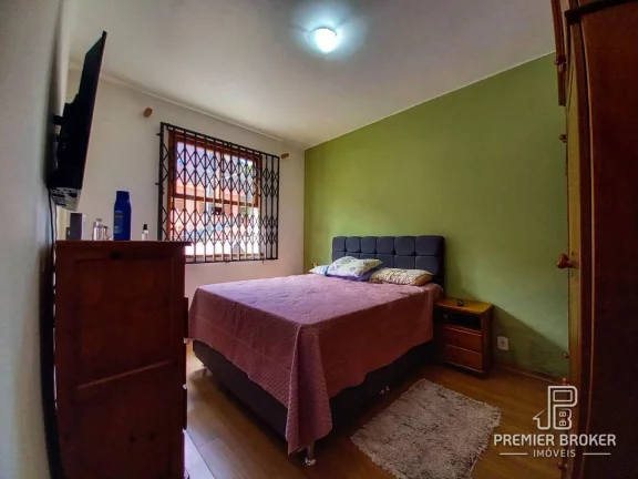 Imagem Casa à venda, 221 m² por R$ 800.000,00 - Bom Retiro - Teresópolis/RJ