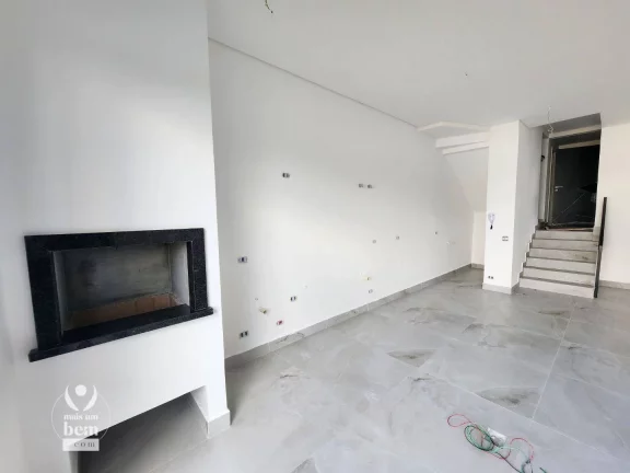 Imagem Sobrado com 190 m², 3 quartos, 3 Suites, Churrasqueira, com Quintal à venda por R$ 1.430.000 - Campo Comprido - Curitiba/PR