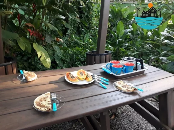 Imagem Casa para Alugar em Juquehy com, 4 dormitórios, 3 suítes, 150m da praia - Acomodação 10 pessoas | Juquehy Imobiliária