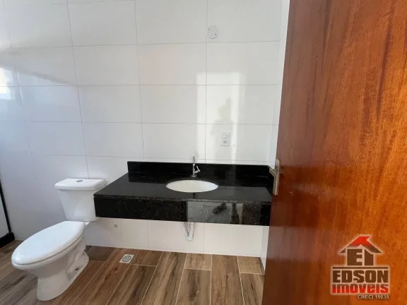 Imagem Casa 2 Quartos, sendo 1 Suíte, Piscina, em Itaipuaçu