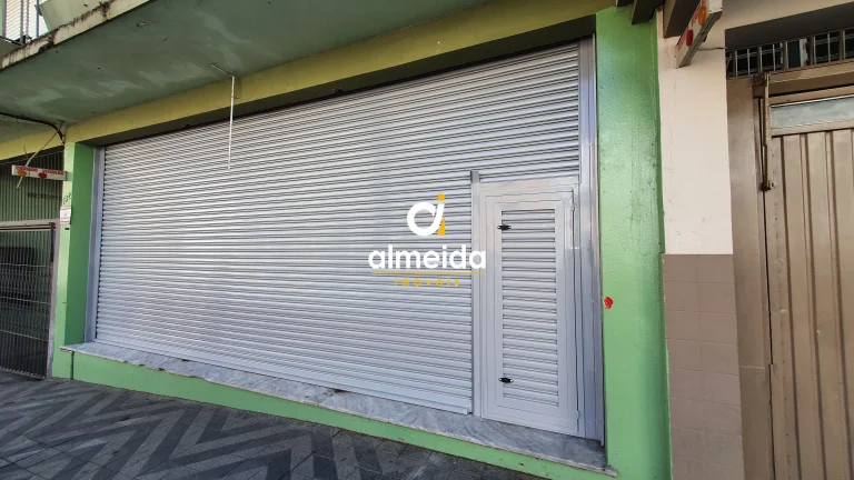 Imagem Sala térrea para locação central ao lado do Registro de Imóveis