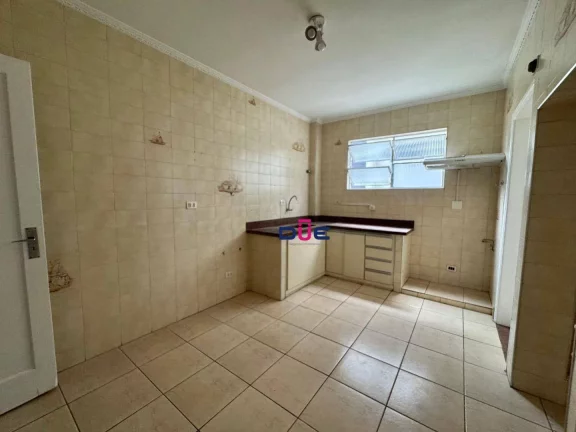 Imagem Apartamento com 3 dormitórios sendo 1 suite e dep completa deempragada na quadra da praia à venda, 137 m² por R$ 790.000 - Gonzaga - Santos/SP