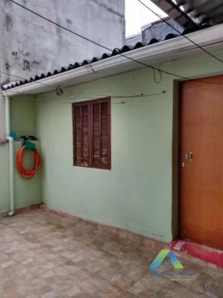 Imagem Casa com ótima localização com 2 dormitórios, 2 vagas de garagem com valor ,excelente!!!