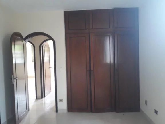 Imagem Apartamento amplo, muito bem localizado no Centro com excelente estrutura, com 3 dormitórios, todos...