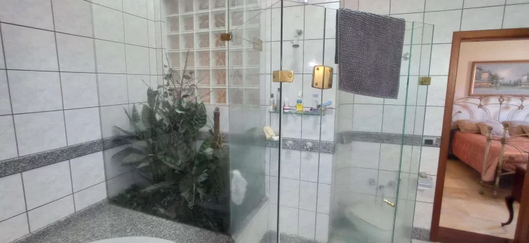 Imagem Casa à Venda com 346 m², 6 Dormitórios, 3 Suítes, Córrego Grande, Florianópolis/SC