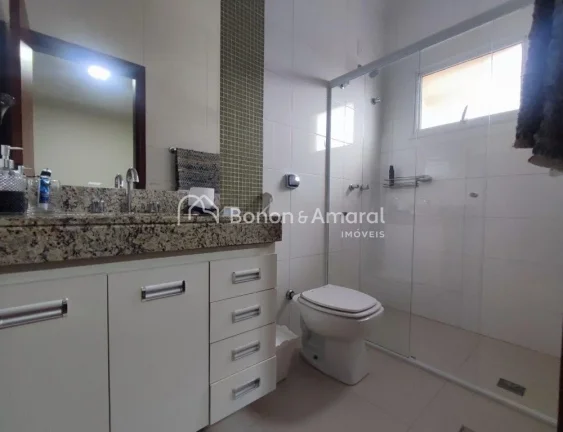 Imagem Linda residência no condomínio fechado Vivenda das Cerejeiras, em Valinhos, com terreno de 300 m²...
