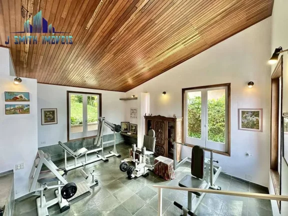 Imagem Casa integrada, com vista, árvores frutíferas no miolo da Granja Viana