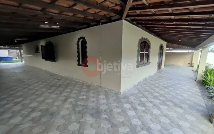 Imagem Casa Independente a venda de 4 quartos - Vila do Pero - Cabo Frio