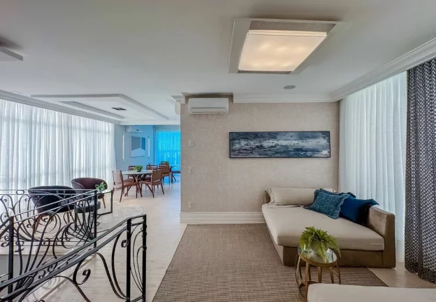 Imagem Cobertura com 3 dormitórios à venda sendo 3 suítes, 273.08 m² por - R$ 17.990.000,00 - Centro - Bal. Camboriú/SC