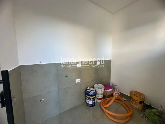 Imagem Casa à venda, Condomínio Santa Regina, 3 quartos, 3 suítes, 4 Vagas, piscina, Indústrias Leves, Londrina, PR