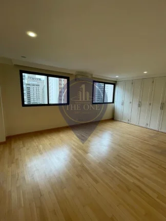 Imagem Imperdível: Apartamento à venda em São Paulo - Itaim Bibi, 3 quartos, 3 suítes, 209m², 3 vagas. Confira!