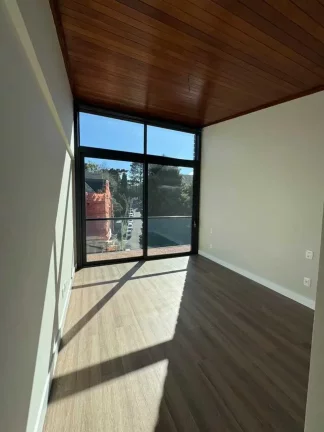 Imagem Apartamento no com 2 suítes e 1 vaga de garagem no Centro em Gramado
