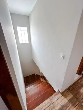 Imagem Sobrado com 2 dormitórios à venda, 195 m² por R$ 680.000,00 - Vila Perreli - Poá/SP