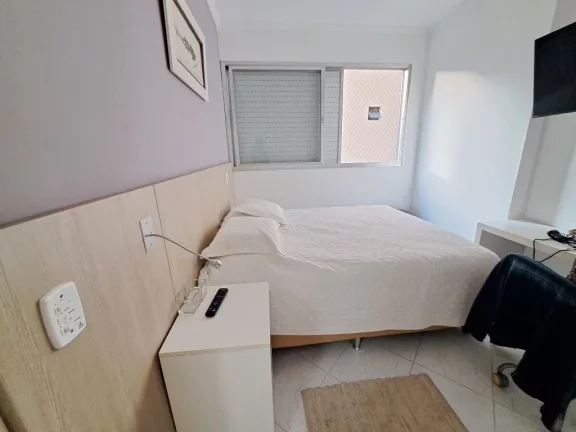 Imagem PITANGUEIRAS - UMA QUADRA DA PRAIA , LOCALIZAÇÃO PRIVILEGIADA , CONDOMÍNIO BAIXO.