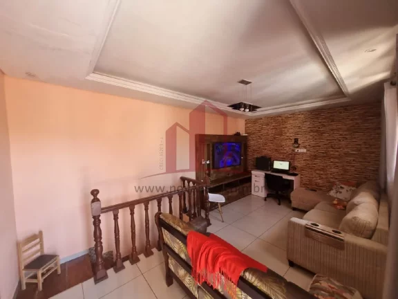 Imagem Venda de Casa Impecável no Jardim dos Bandeirantes em Franco da Rocha-SP: 3 Quartos, 1 Suíte, 2 Salas, 2 Banheiros, 3 Vagas, 88,07m².