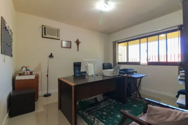 Imagem Casa à venda no bairro Nonoai - Porto Alegre/RS
