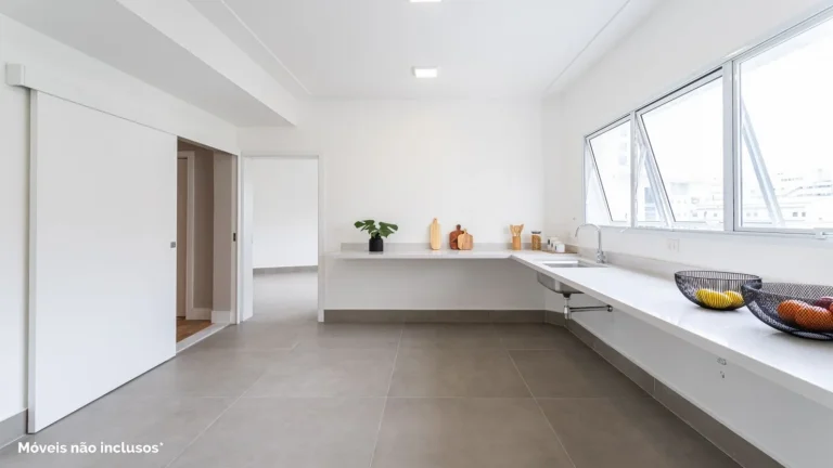 Imagem Apartamento 306M² Reformado, 4Q, 3 Suítes, 2 Salas, 3 Banheiros, 4 Vagas, Lavabo, Varanda, Piscina, Academia, Churrasqueira, Salão de Festas e Jogos.