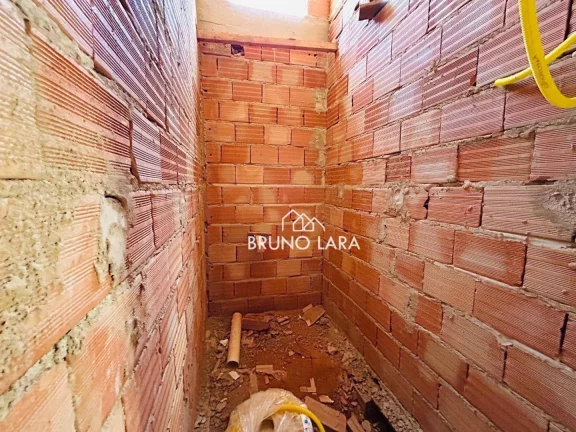 Imagem Casa à venda em São Joaquim de Bicas, no Bairro Marques Industrial