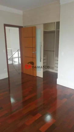 Imagem Sobrado à venda 3 Quartos, 3 Suites, 6 Vagas, Cerâmica, São Caetano do Sul - SP