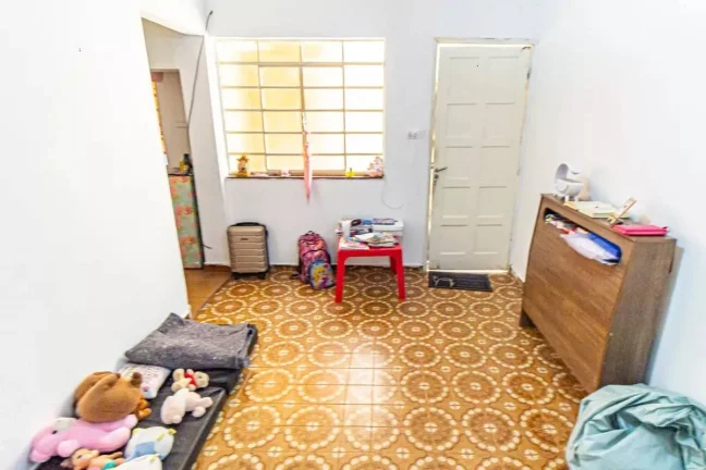 Imagem Casa com 3 Dormitórios à Venda na Vila Diva