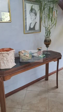 Imagem Imperdível: Casa à venda em Itatiaia-RJ, 5 quartos, 2 suítes, 1 sala, 5 banheiros, 4 vagas, 373,64m² de área. Confira já!