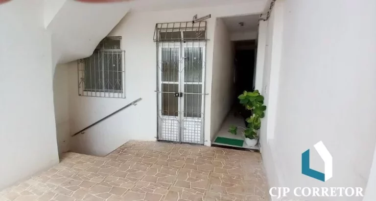 Imagem Casa de dois dormitórios reformada na orla da Ribeira