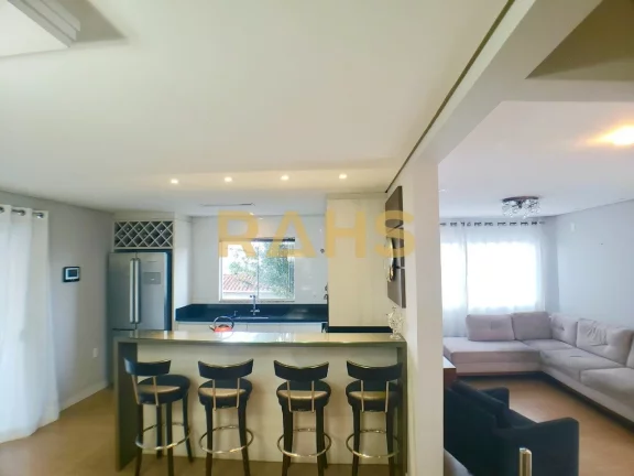 Imagem Belíssimo Sobrado averbado à venda em rua sem saída no bairro Iririú em Joinville SC - 990 mil S...