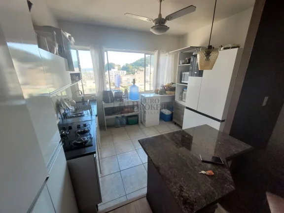 Imagem Apartamento para reforma com 3 dormitórios à venda em Balneário Camboriú.