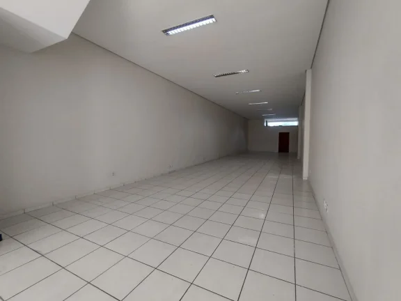 Imagem Barracão comercial , amplo com ótima metragem ,contendo copa , 2 banheiros , localizado em Santa T...
