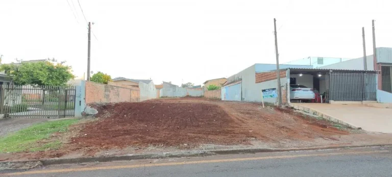 Terreno à venda em Cascavel, Santa Cruz - Energia Elétrica, Rede de Esgoto, Rua Asfaltada