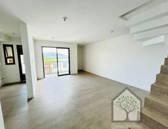 Imagem uplex com vista mar no João Paulo – Florianópolis