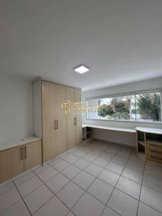 Imagem Casa Espetacular no Santa Marina – 4 Suítes na Barra da Tijuca