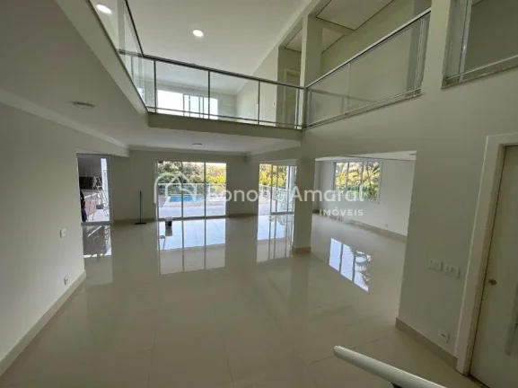 Imagem Excelente Casa à Venda em Valinhos - SP

Esta casa está situada em uma localização privilegiada,...