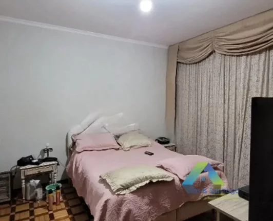 Imagem Casa Térrea para locação com 3 dormitórios e 4 vagas em Bosque da Saúde/SP!