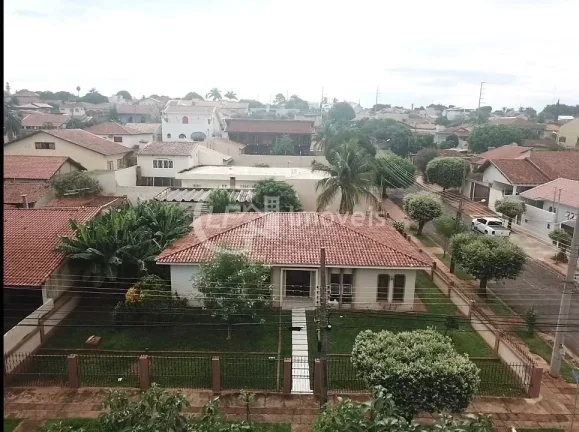 Imagem Impecável Casa à Venda na Orla Morena em Campo Grande-MS: 4 Quartos, 1 Suíte, 4 Salas, 2 Banheiros, 7 Vagas, 289,61 m²!