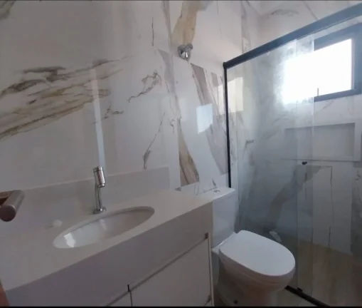 Imagem Casa Nova com fino acabamento com armários!!!
